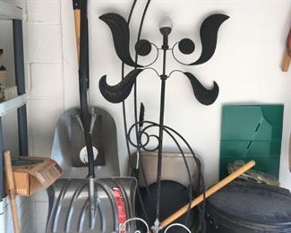 yard tools & decor