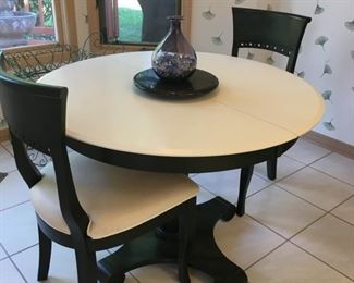 Beautiful (dark green & white) kitchen dinette (with 2 leaves)