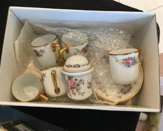child's tea set