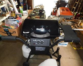 Nice CharBroil propane grill