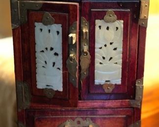 Vintage Chinese jewelry box 