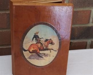 Vintage Pintor Tobacco Box