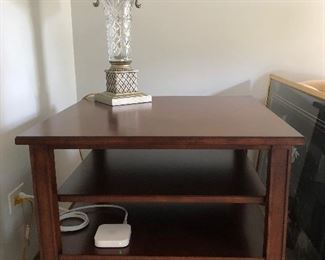 Ethan Allen 28Sq x 26 h End Table$165
2 Crystal Lamps 32h $65 ea both for $100