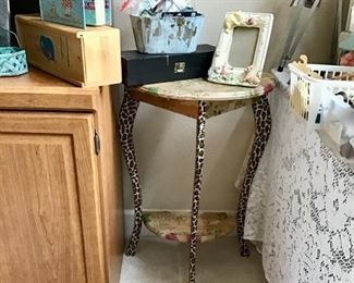 Adorable Painted 1/2 Moon Table