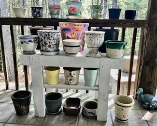 Nice Outdoor Plant Table, Lots of Potting Containers