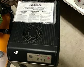 Igloo Mini Cooler.  New Never Used