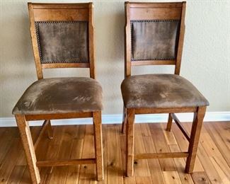 2 Very Nice Counter Height Bar Stools. Price is $120.00 EACH.   CALL NOW for your appt.  501-940-4178