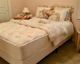 Simmons Beauty Rest Queen Mattress Set with Frame.  Mattress Set is in excellent condition.
