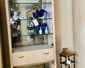 1 of 2 Thomasville Lighted Curio Cabinet with Glass Doors