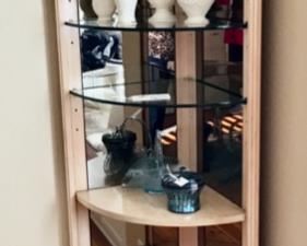 Thomasville Lighted Corner Curio