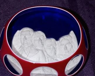 Baccarat Mt Rushmore Paperweight