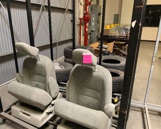 Lot 25: Toyota Sienna Seats