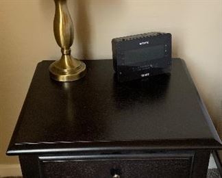 Thomasville Renovations Nightstands pr, Table Lamps pr, Dream Machine by Sony