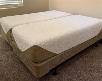 Serta iComfort Twin XL Mattress/BS w Frame pr