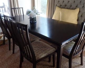 dinning room table with five side chairs   all $700