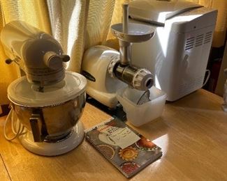kitchen aid mixer, Omega juicer, bread machine