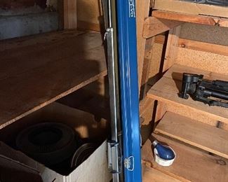 movie projector screens