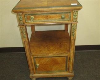 French Berkey & Gay Nightstand w/ Ormolu $95