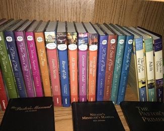 GROUP LOT Guideposts Mysteries -- 70.00 (35+)