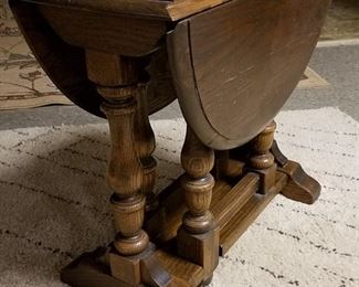 Drop Leaf Side Table