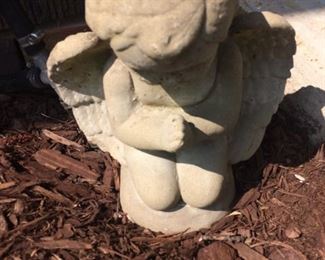 Garden praying angel!
