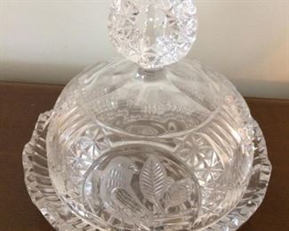 Dome top butter dish