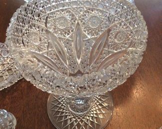 WOW!  There is no way this picture does this brilliant glass justice!