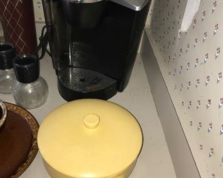 Keurig 30.00     Bean pot 10.00