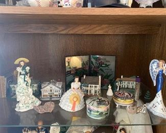 More doll figurines, little houses, trinkets