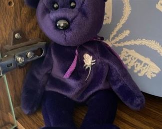 Princess Di ty Beanie Baby missing the ty tag