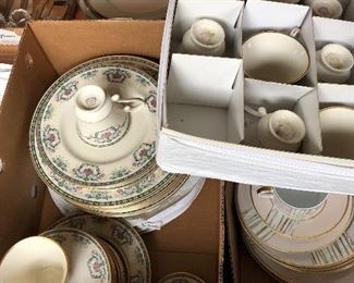 Pickard Navarre china