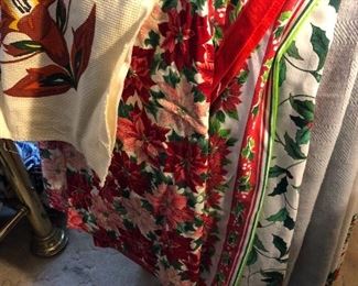 vintage Christmas linens