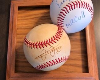Signed baseballs - Frank Thomas & Ernie Banks