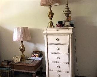 Lingerie chest & Stiffel lamps
