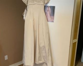 1963 Ecru Wedding Dress