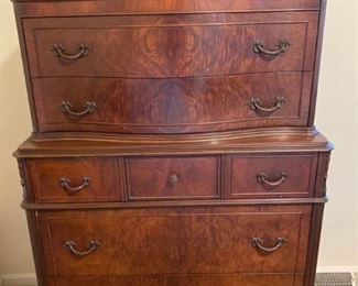 Vintage Chest of Drawers