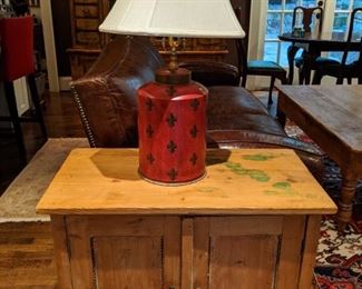 Vintage pine 2-door chest, with tole table lamp.