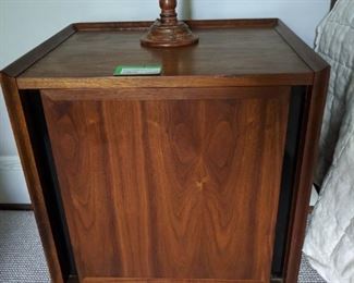 One of a pair of vintage Dillingham's "Esprit" walnut bedside tables. Height: 22.63"
Width: 27"
Depth: 15.5"