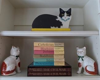 Triple-Trouble pussy! The wall bracket is a signed original folk art piece, by Keith Gibbons, the other two are in the manner of Staffordshire dogs - it's 2020, embrace the kitty!