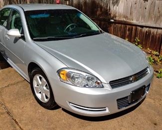 2009 CHEVY IMPALA LS    67,184 MILES.  ONE OWNER.  LOCKS WORK INTERMITTENTLY.  BEAUTIFUL INSIDE.  A FEW FLAW EXTERIOR.  PICTURES SHOW FLAWS.     ASKING $7,000.00                   