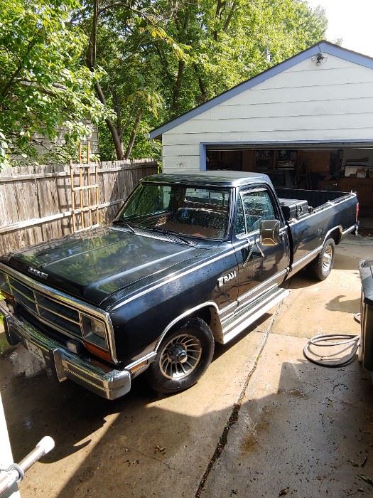 1986 DODGE RAM 150 ROYAL SE.  2 WHEEL DRIVE V8 360 ENGINE.   VERIFYING MILEAGE.  FAMILY STATED IT IS ON ITS 3RD ENGINE.  DRIVER SEAT PICTURE FORTHCOMING.  FABRIC TEARS COVERED WITH DUCT TAPE.    ASKING $8.500