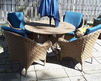 Outdoor wicker patio set