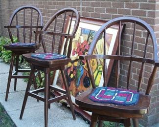 Swivel bar stools