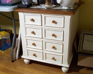 4-drawer nightstand