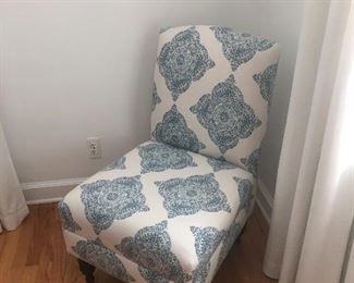 Slipper chair clean