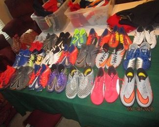 Girl's Soccer Shoes