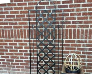 Lots of planters & stands