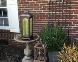 Lots of planters & stands