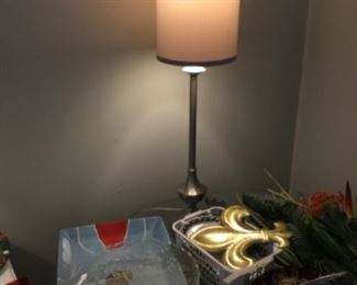 Lamp & more decor