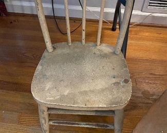 Child’s chair - very old 